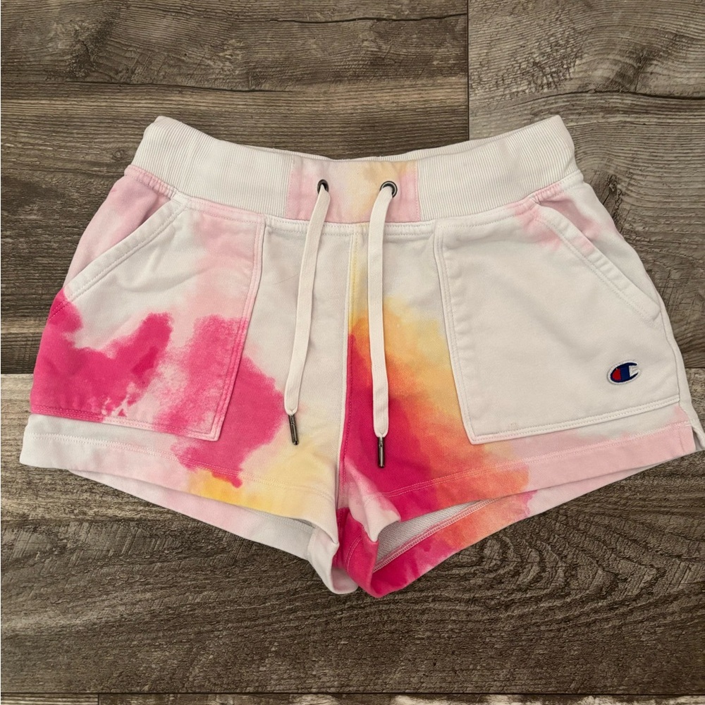 selling these cute tye die shorts!